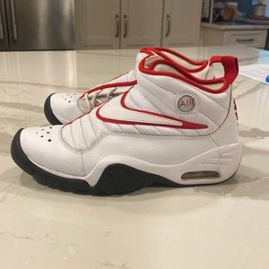 Nike Air Shake N Destrucked Size 10.5